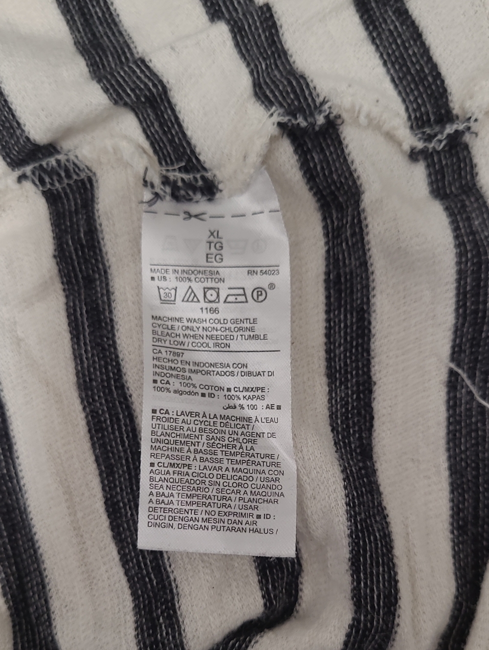Old Navy Top - Picture 4 of 7